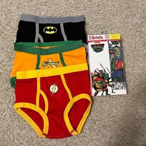 Superhero and Ninja Turtles Themed Boys' Briefs Set